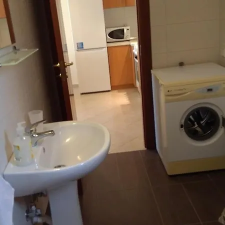 Διαμέρισμα Spacious Luxury 2 Bedroom Apartment Near The Sea