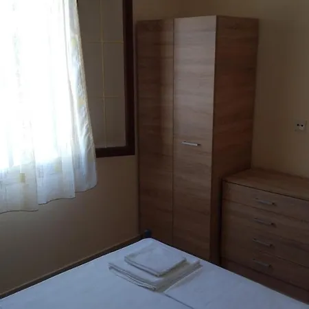 Spacious Luxury 2 Bedroom Apartment Near The Sea Διαμέρισμα