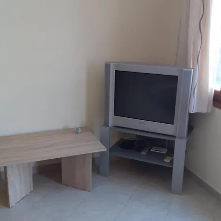 Διαμέρισμα Spacious Luxury 2 Bedroom Apartment Near The Sea *